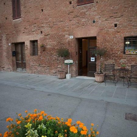 Affittacamere Caliani Buonconvento Exterior photo
